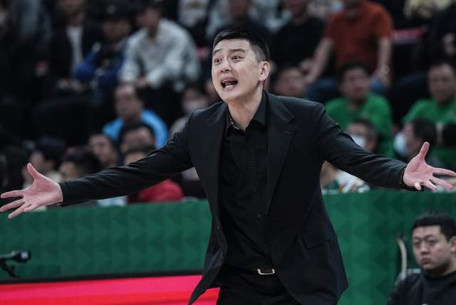 九游娱乐-CBA排名大变天！广东升第二，2大黑马疯狂搅局，辽宁山西难兄难弟