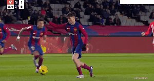 1701644427026091847.gif 【西甲】费利克斯反戈一击 巴萨1比0马竞