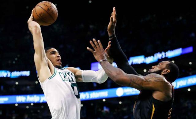 1674958645580075381.png 九游体育-生涯交手99次!詹姆斯与凯尔特人的命运紧密交织