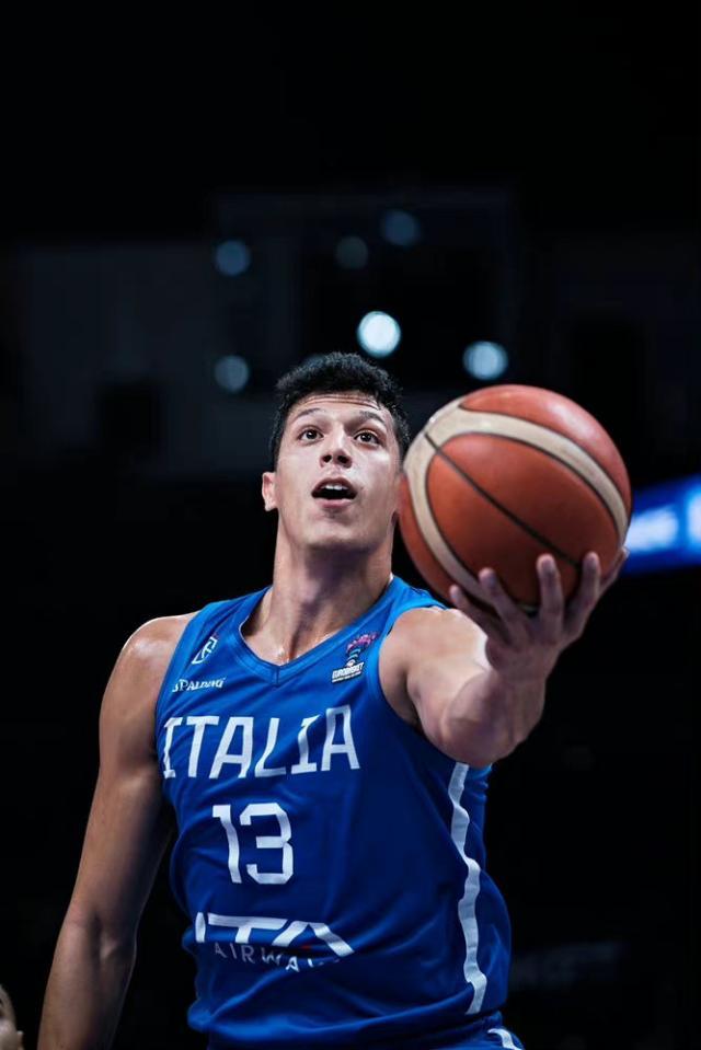 1663217724444026216.jpg 九游体育-欧锦赛激昂之旅戛然而止 意大利男篮留下动情印记