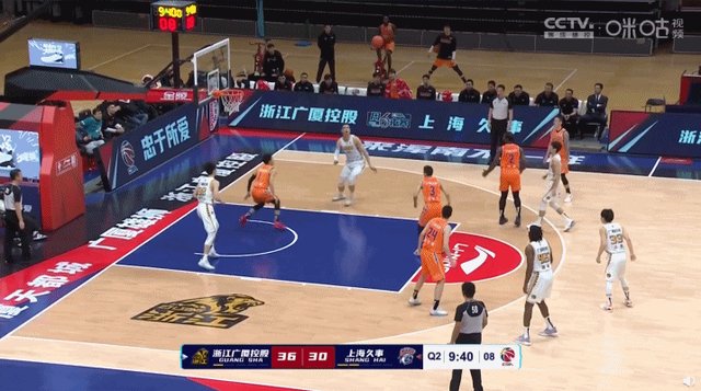 九游体育-【夜读】克莱：一个全场得8分的人，夹他干嘛？