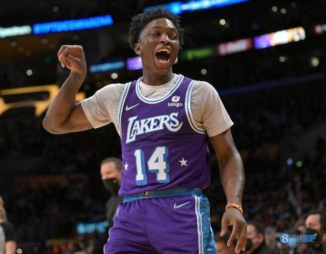 九游体育-奇兵爆发助湖人末节逆转 紫金军团板凳深度正提升