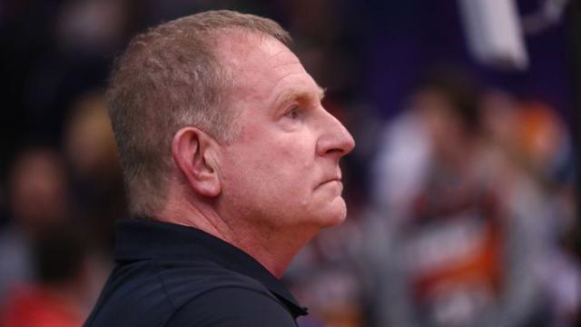 九游体育app下载-揭秘太阳老板丑闻（下）：曾想用脱衣舞女郎勾引阿德