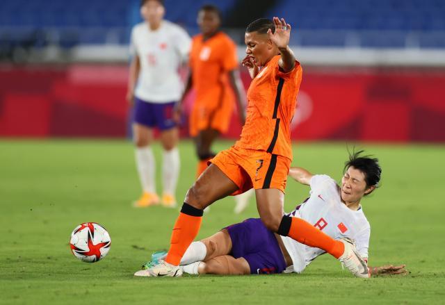 九游体育-【奥运】中国女足2比8惨败荷兰 小组赛共丢17球出局