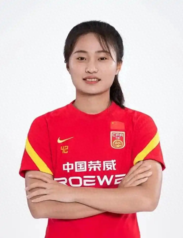 比分直播-女足美女金坤与冬奥花滑冠军是老乡 两人祖籍达州两地距离约50公里|中国女足|冬奥会|四川|花样滑冰|达川区_新浪体育_新浪新闻